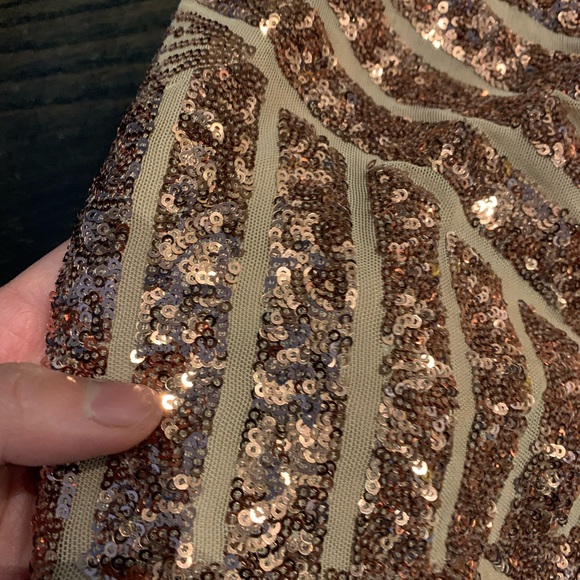 BCBG sequin skirt - Picture 4 of 5